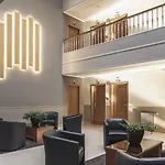 Crunia I Hotel
