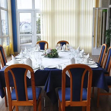 Crunia I آكورونيا