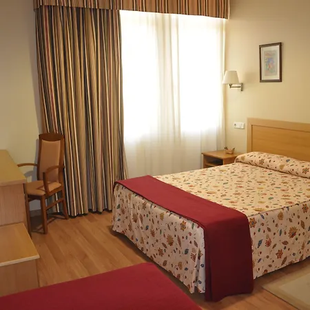Crunia I Hotel