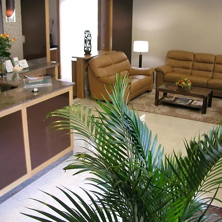 Crunia I فندق 4*