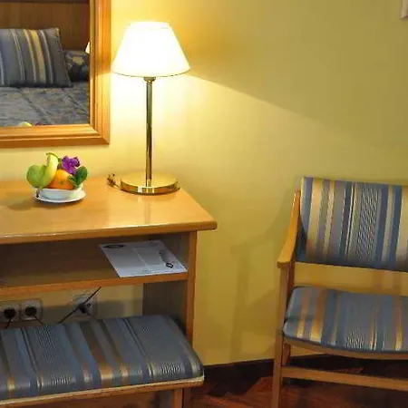 Crunia I Hotel La Corogne